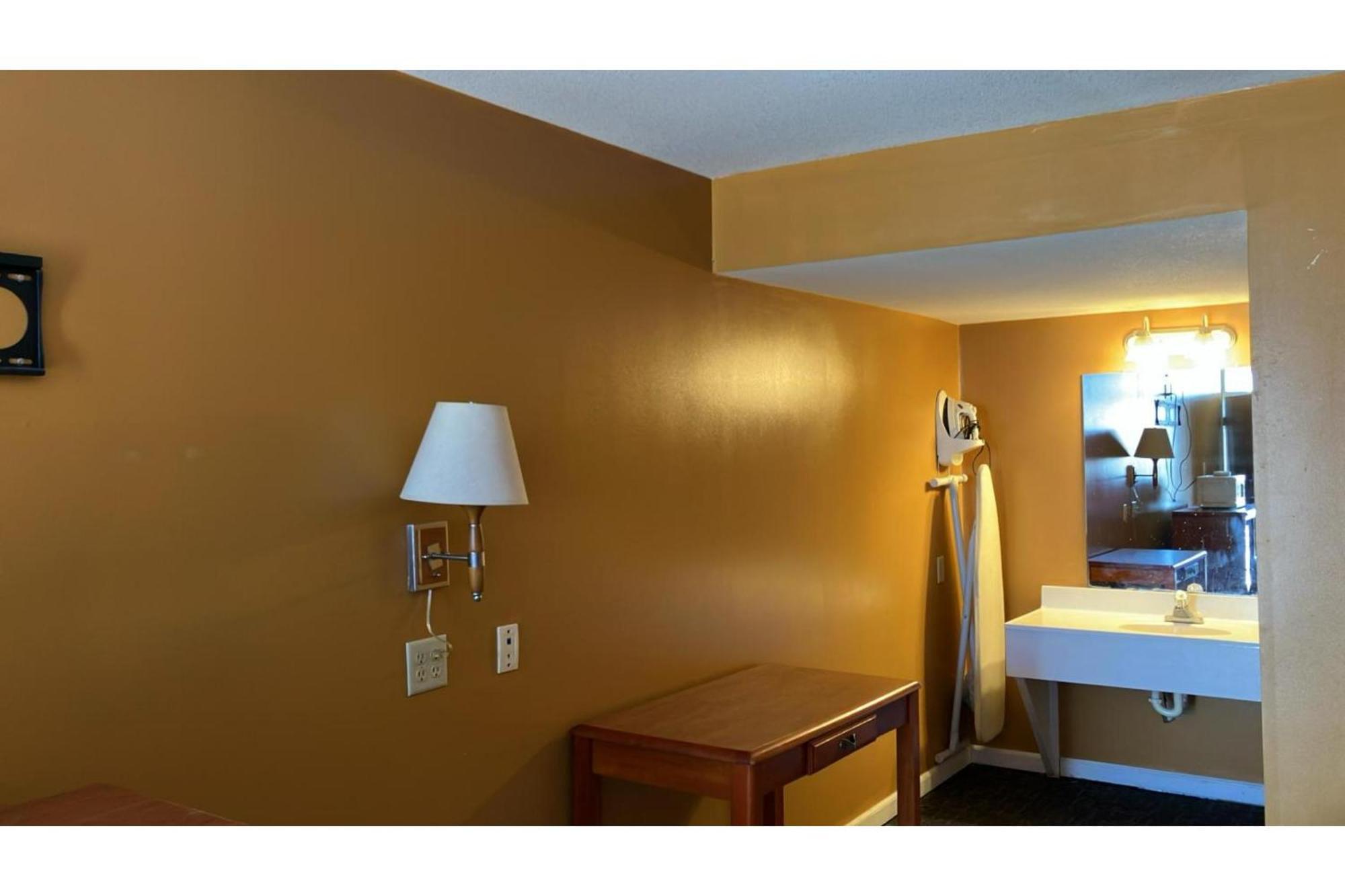 Sky Palace Inn By Oyo Anthony Ks Bagian luar foto